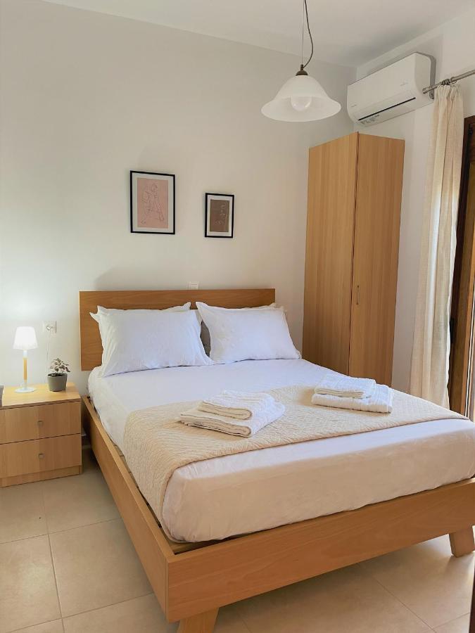 Blue Coast - Seaside Apartment Keratókambosz Kültér fotó